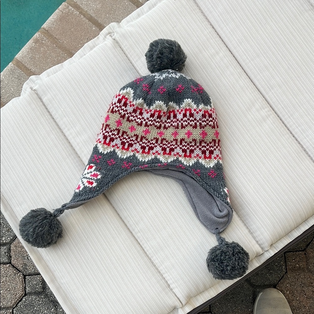 Cozy Knit Pom-Pom Winter Hat